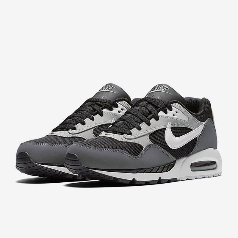 Sneaker Zone - Sepatu lari kasual pria Air Max